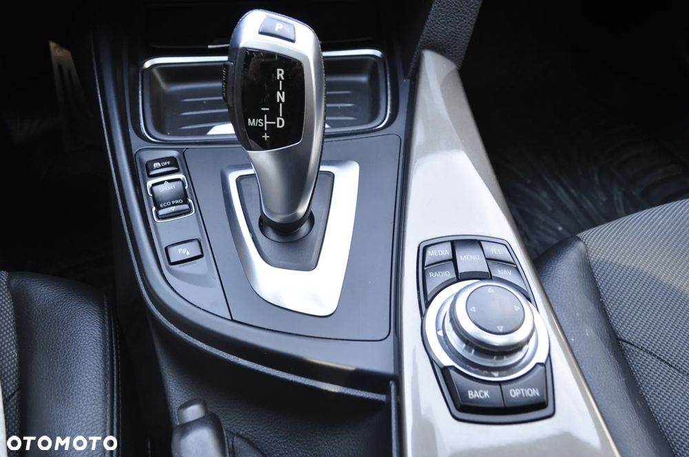 BMW Seria 3 - 21