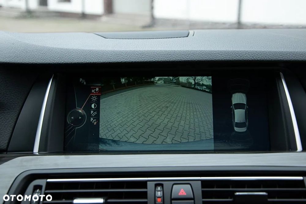 BMW Seria 5 520d Luxury Line - 39