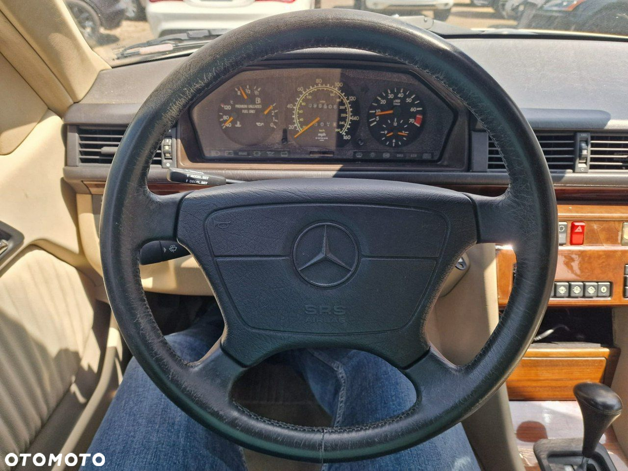 Mercedes-Benz Klasa E 320 - 8