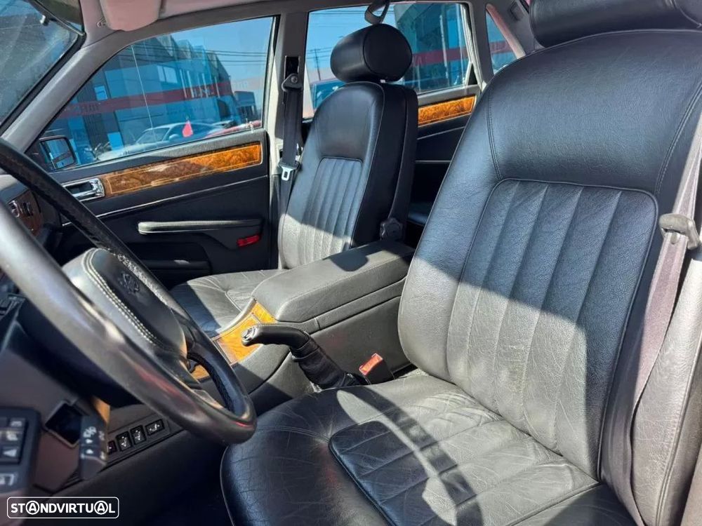 Jaguar Daimler 4.0 - 8