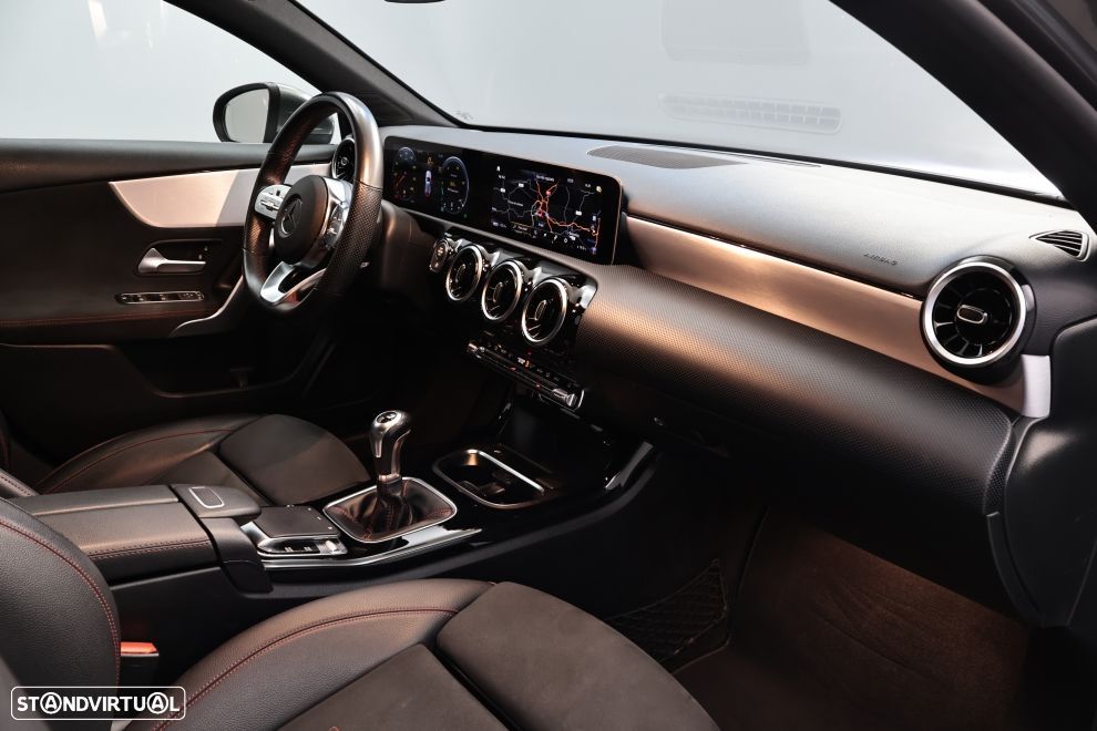 Mercedes-Benz A 200 AMG Line - 20