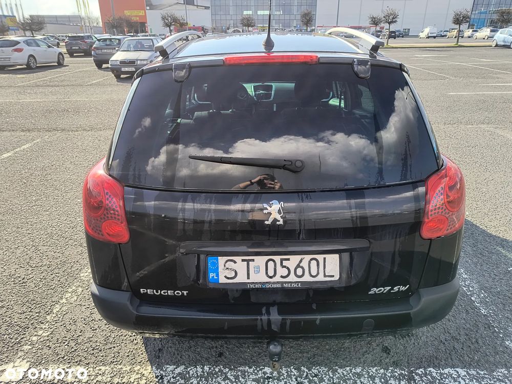 Peugeot 207 - 10