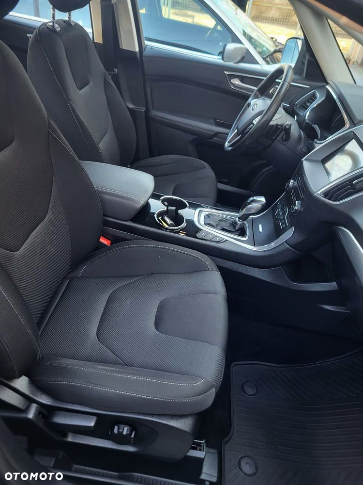 Ford S-Max 2.0 TDCi Titanium PowerShift - 7