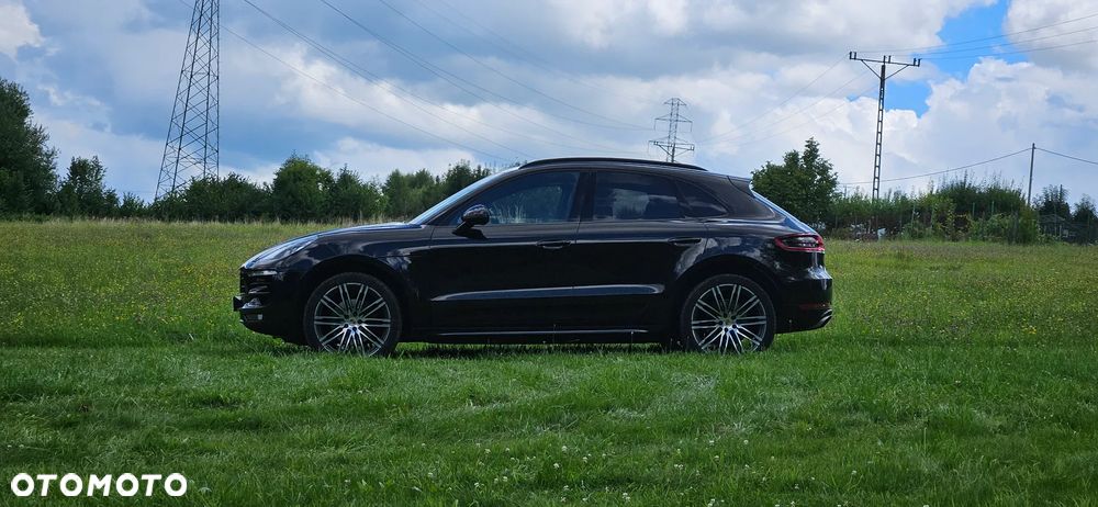 Porsche Macan - 1