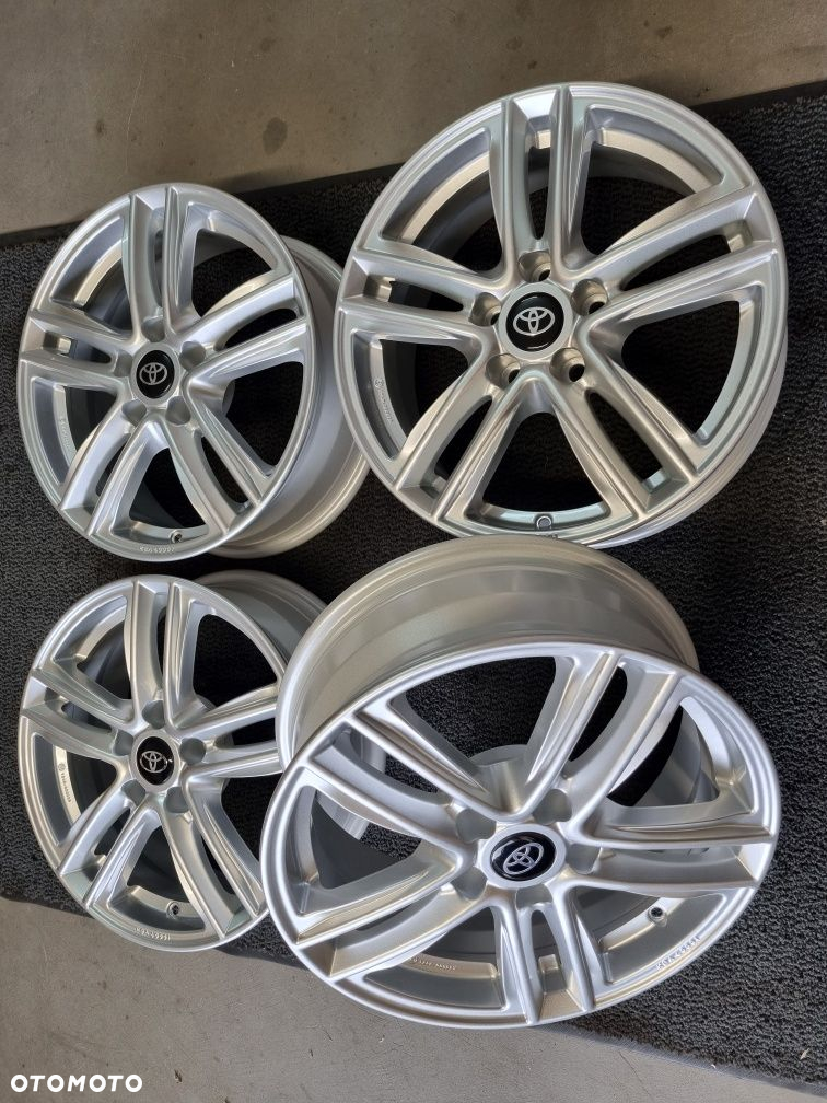 Toyota C-HR 17 " Nowe Felgi Aluminiowe 5x114,3 C-HR II gen. Srebrne - 6