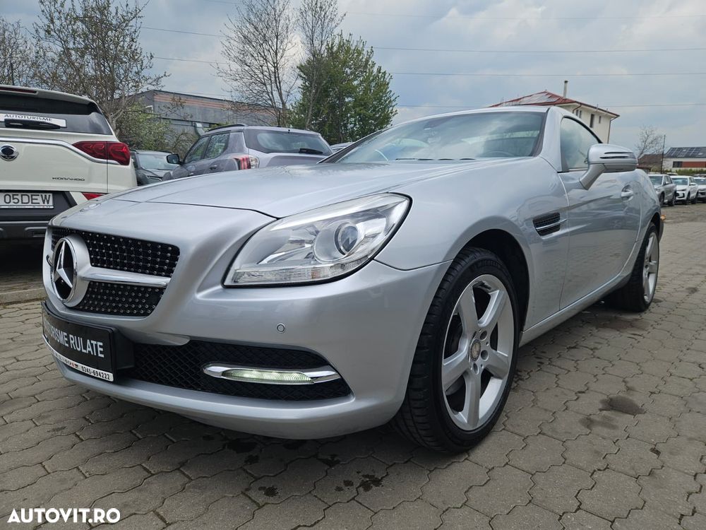 Mercedes-Benz SLK 250 (BlueEFFICIENCY) 7G-TRONIC - 19