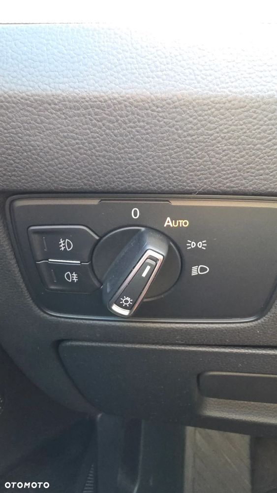 Volkswagen Passat 2.0 TDI SCR Comfortline DSG - 37