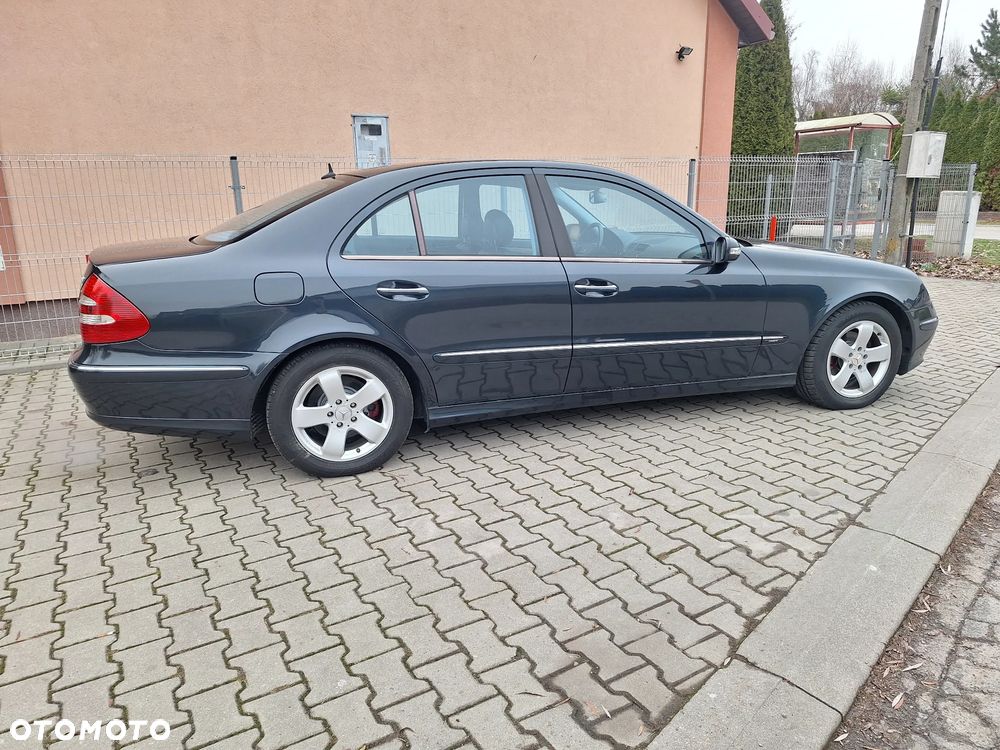 Mercedes-Benz Klasa E 270 CDI Avantgarde - 9