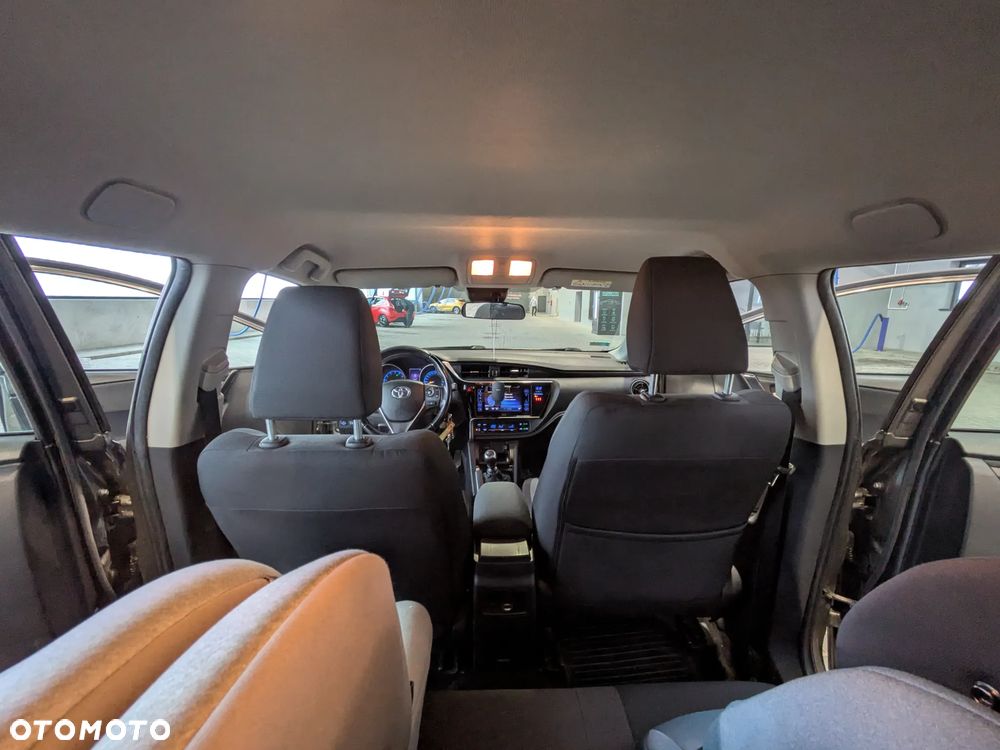 Toyota Auris 1.33 VVT-i Premium - 25