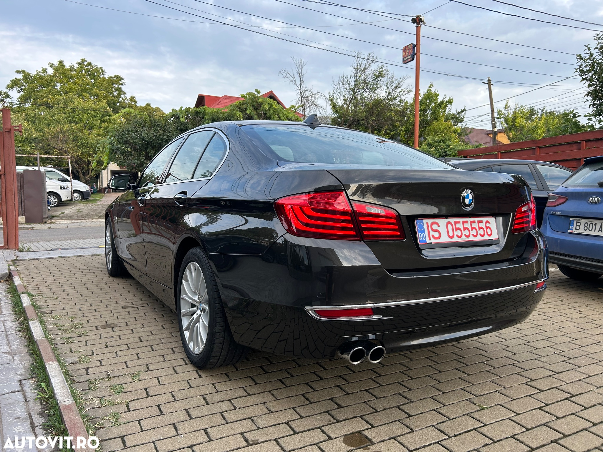 BMW Seria 5 520i Touring Aut. Luxury Line - 17