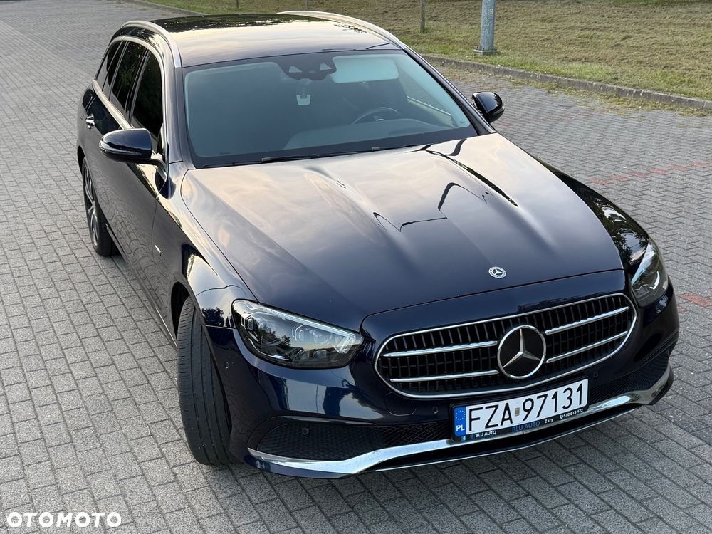 Mercedes-Benz Klasa E 300 9G-TRONIC Night Edition - 5