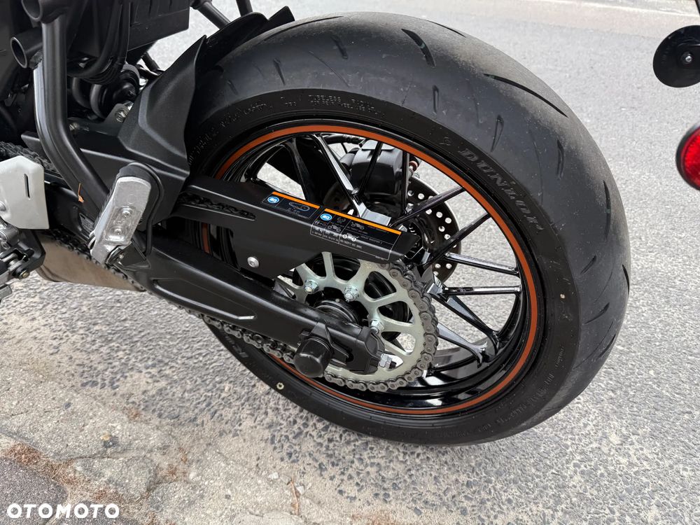 Kawasaki Z 650 RS - 16