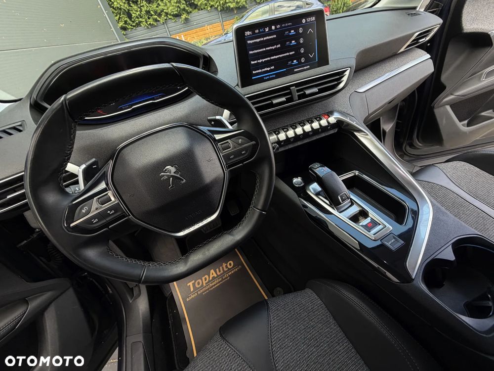 Peugeot 5008 1.6 PureTech Allure S&S EAT8 - 29
