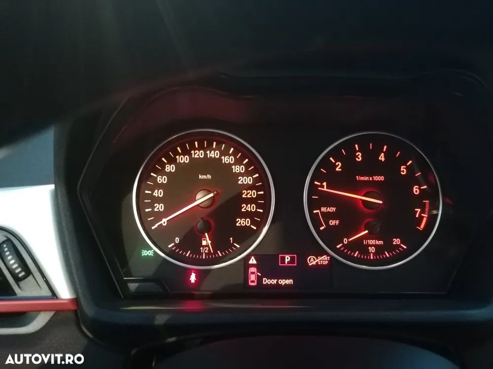 BMW X1 xDrive20i AT Sport Line - 9