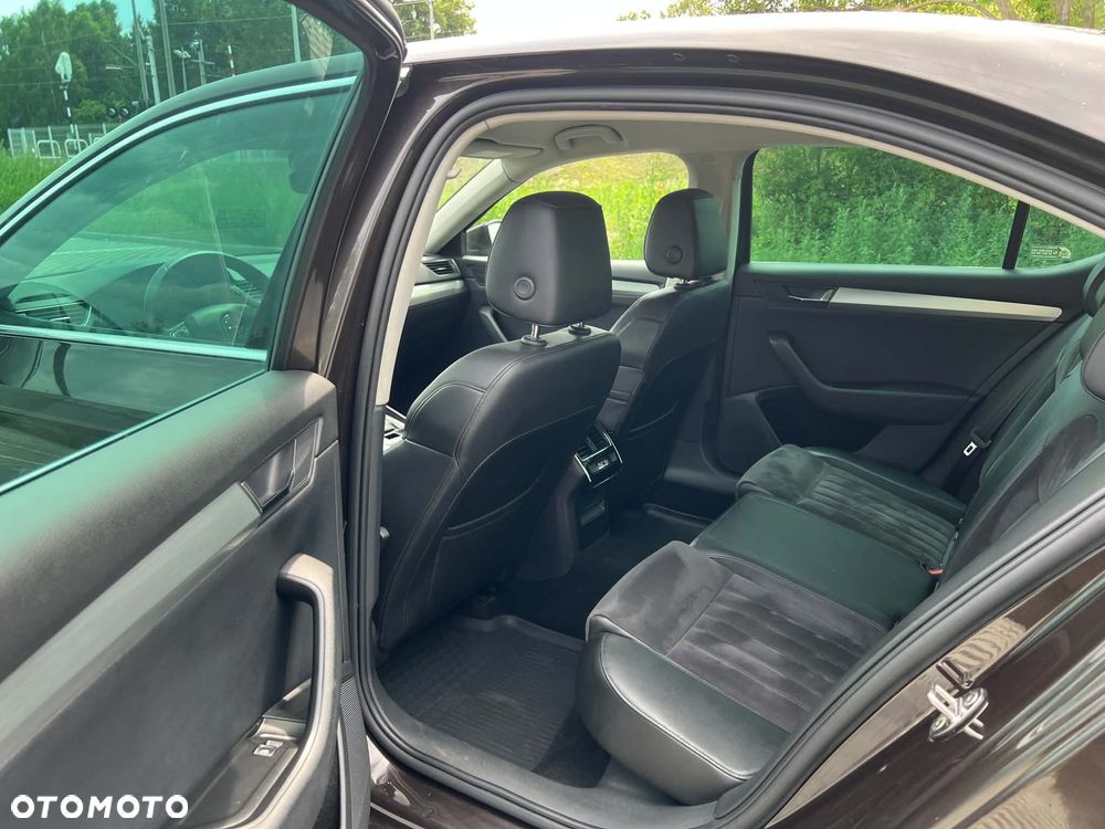 Skoda Superb 2.0 TDI Style DSG - 18
