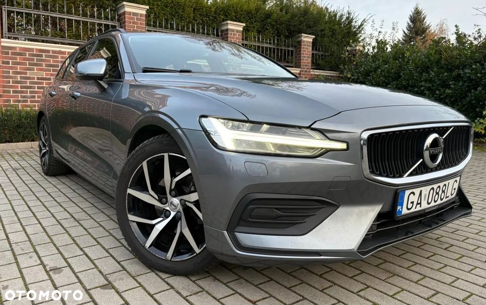 Volvo V60 D4 Geartronic Momentum Pro - 1