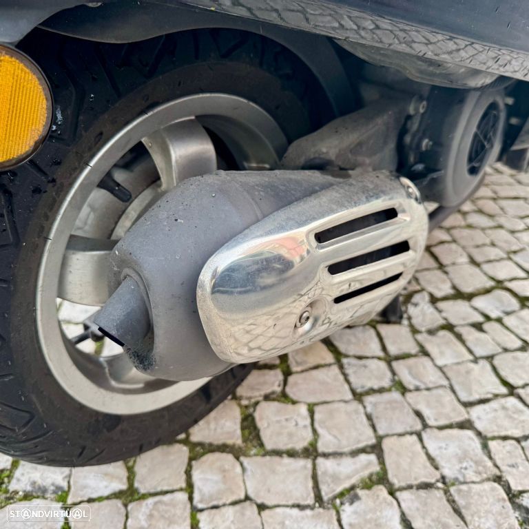 Vespa Primavera 125 - 19