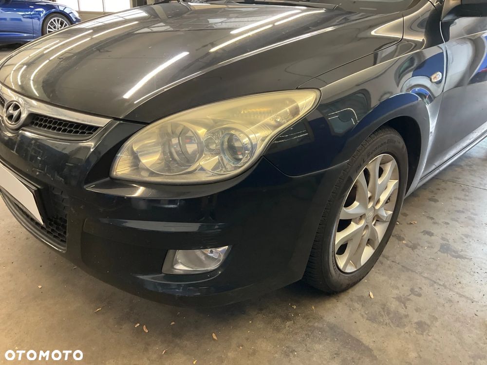 Hyundai i30 1.6 CRDI Comfort - 3