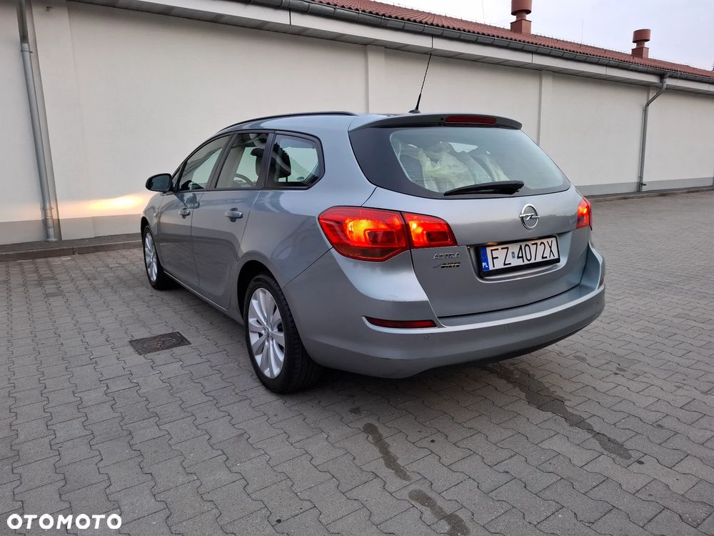Opel Astra 1.6 Enjoy - 4