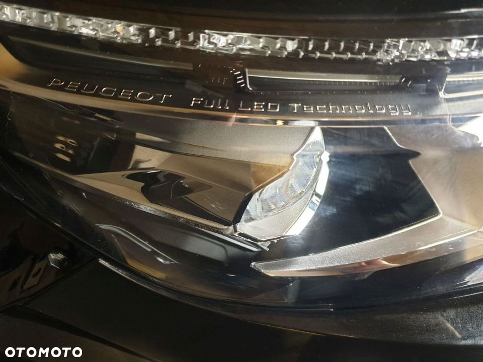 Peugeot 5008 3008 lampa zderzak błotnik maska przód od 17 21r - 3