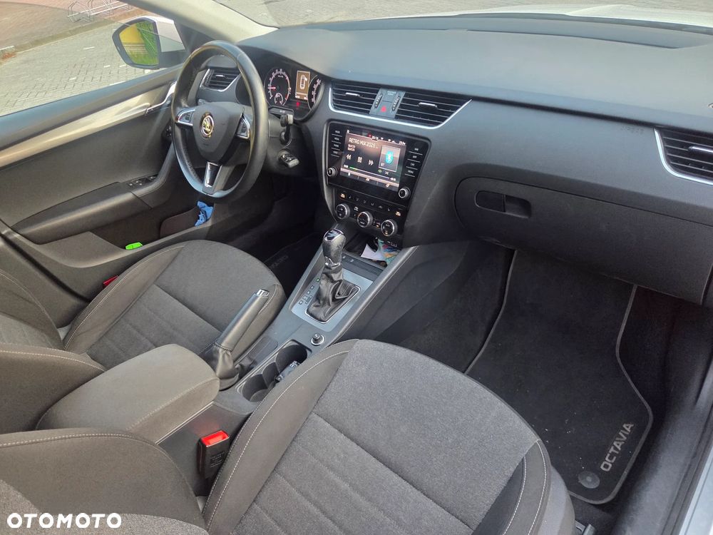 Skoda Octavia 2.0 TDI DSG Soleil - 8