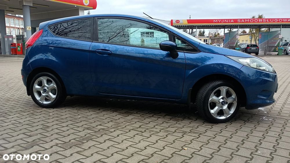 Ford Fiesta - 10