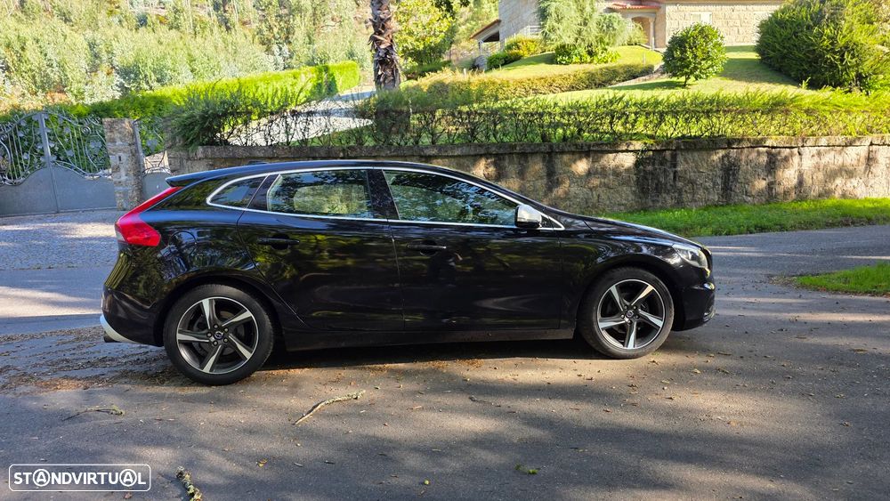 Volvo V40 D2 R Design - 2