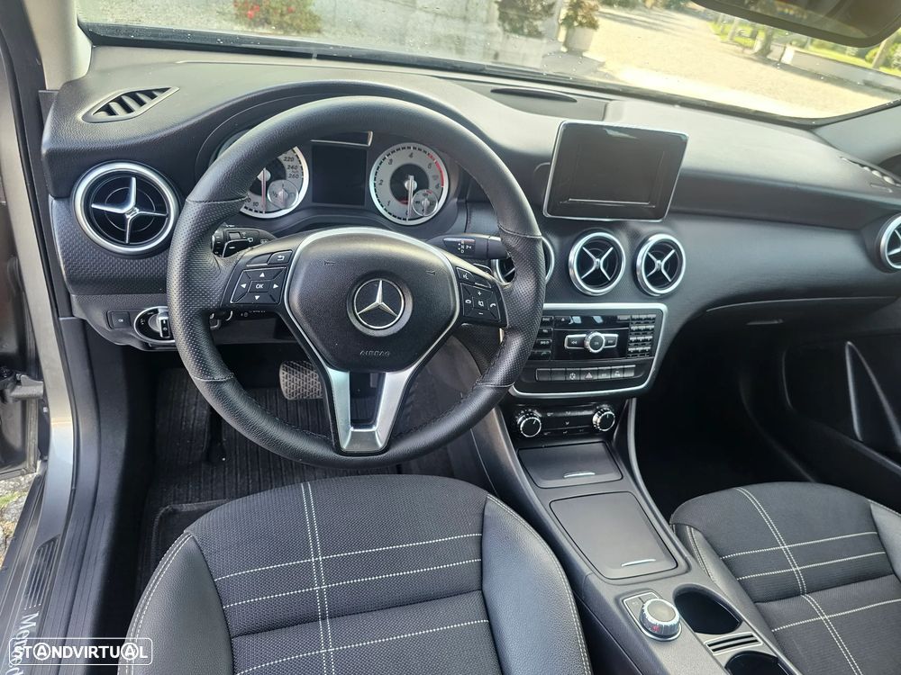 Mercedes-Benz A 200 CDI 7G-DCT Urban - 15