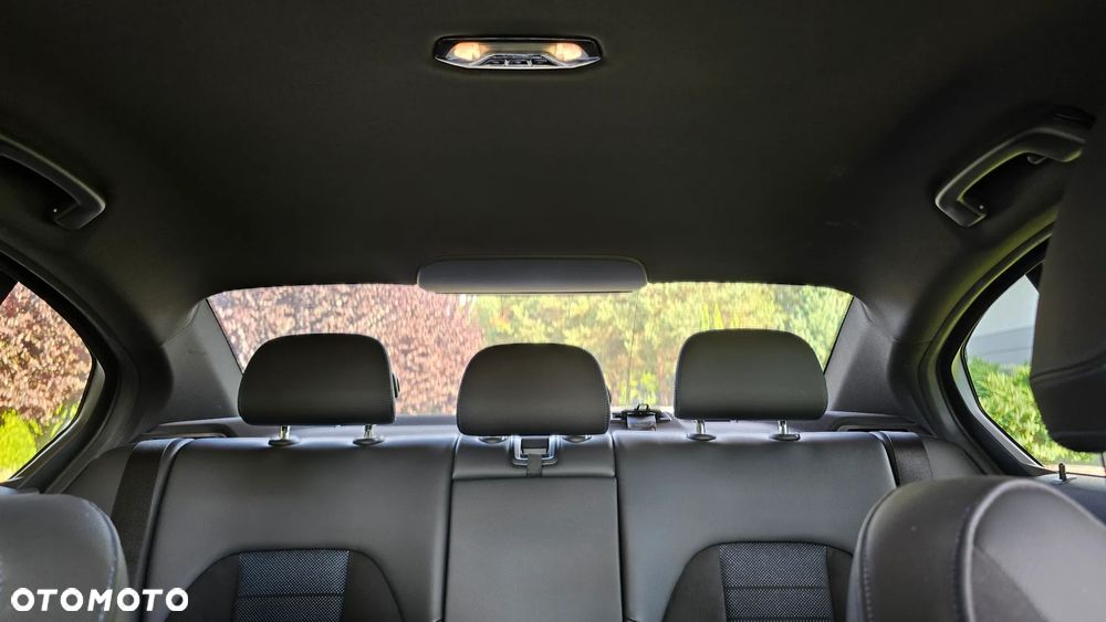 BMW Seria 3 330e xDrive M Sport sport - 28