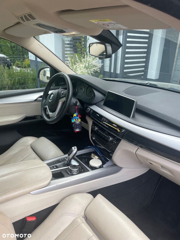 BMW X5 xDrive25d - 9