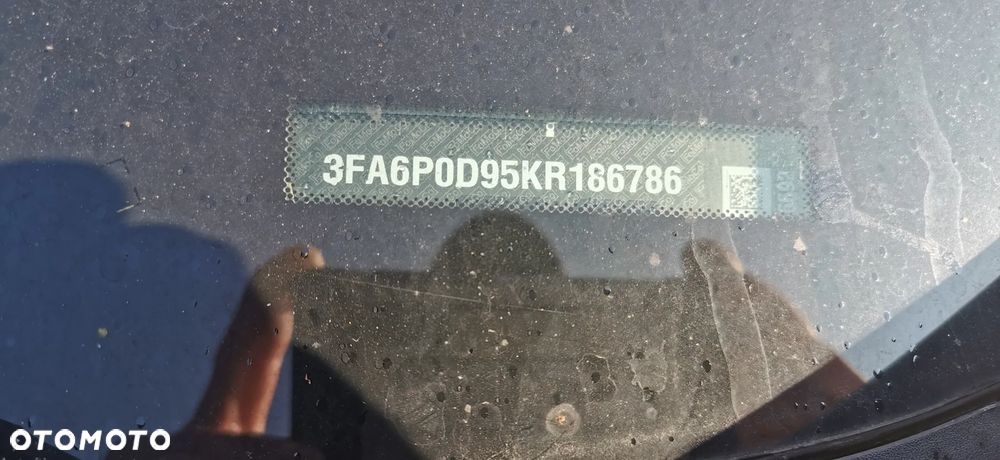 Ford Fusion 2.0 EcoBoost Titanium - 19