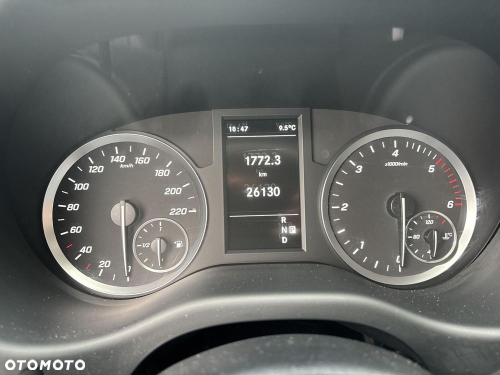 Mercedes-Benz Vito - 11
