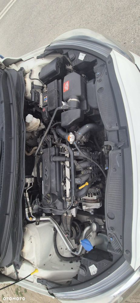 Hyundai i20 1.2 Intro Edition - 10