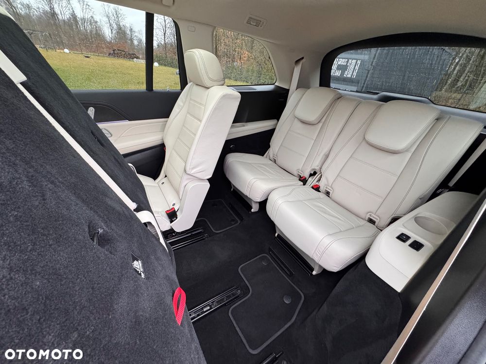 Mercedes-Benz GLS - 8
