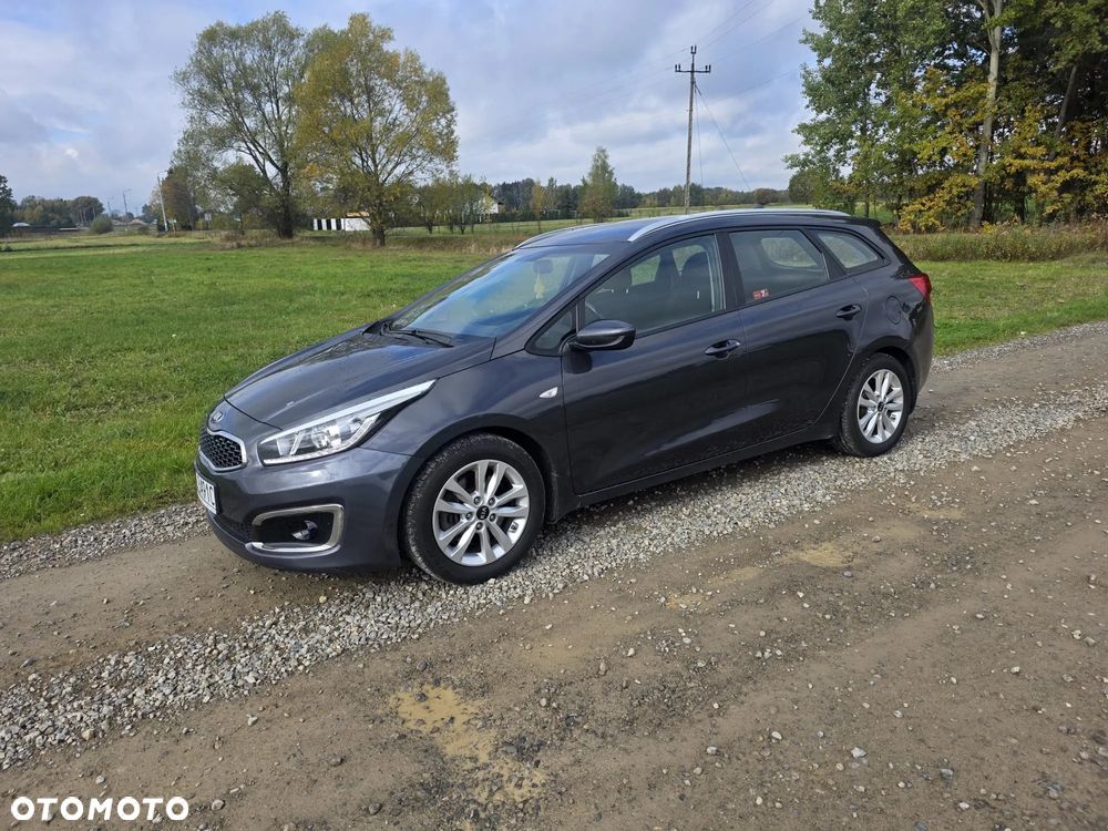Kia Ceed - 1