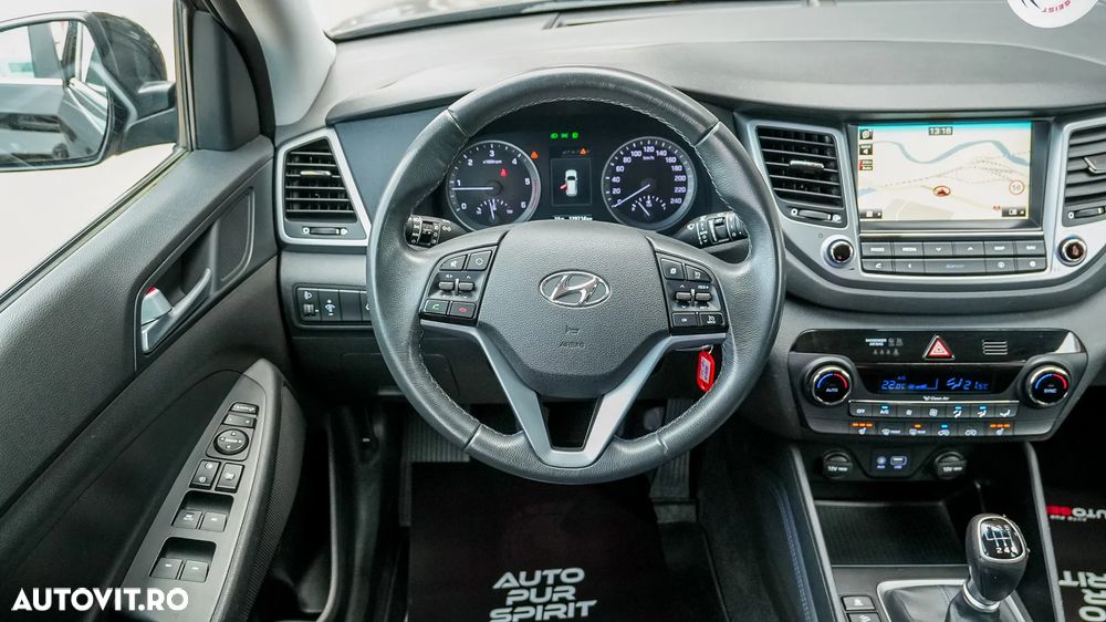 Hyundai Tucson 2.0 CRDI 2WD Style - 11