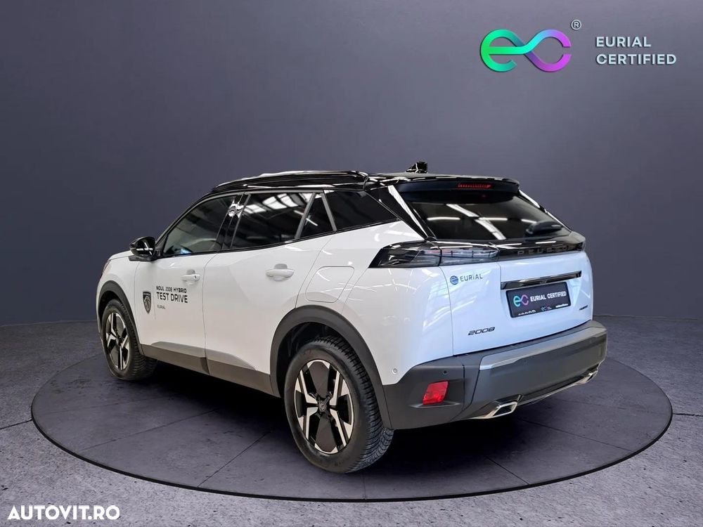 Peugeot 2008 1.2L e-DCS6 MHEV GT - 4