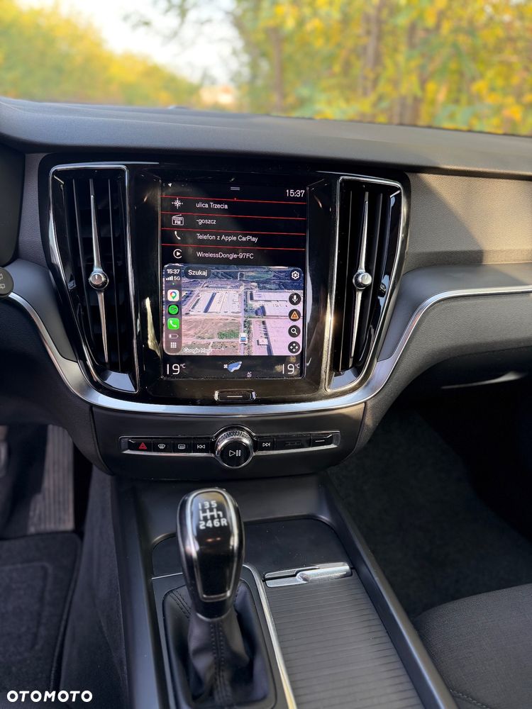 Volvo V60 D3 Momentum Core - 17