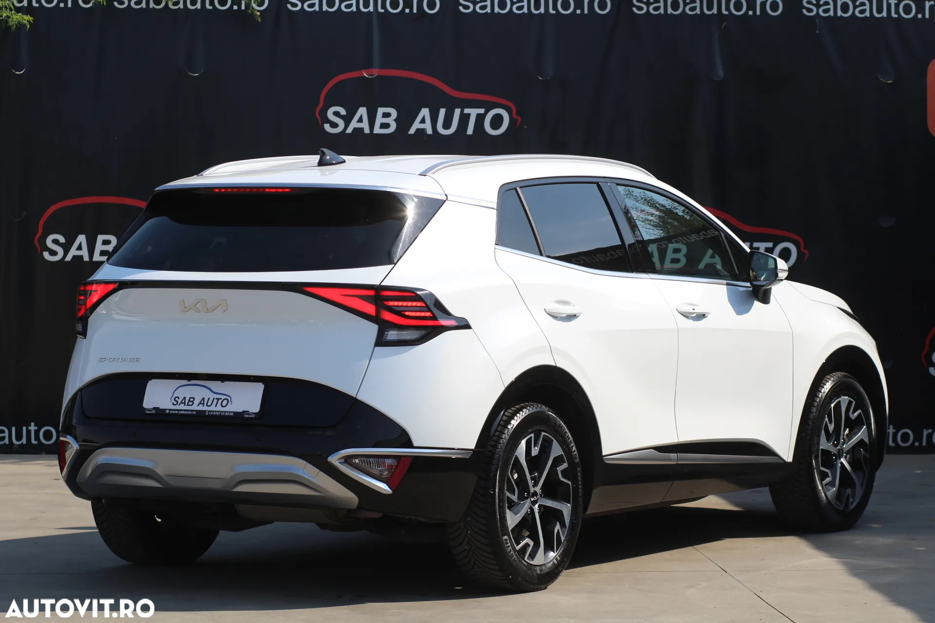 Kia Sportage 1.6 T-GDI HEV 6AT 4x2 Style - 26