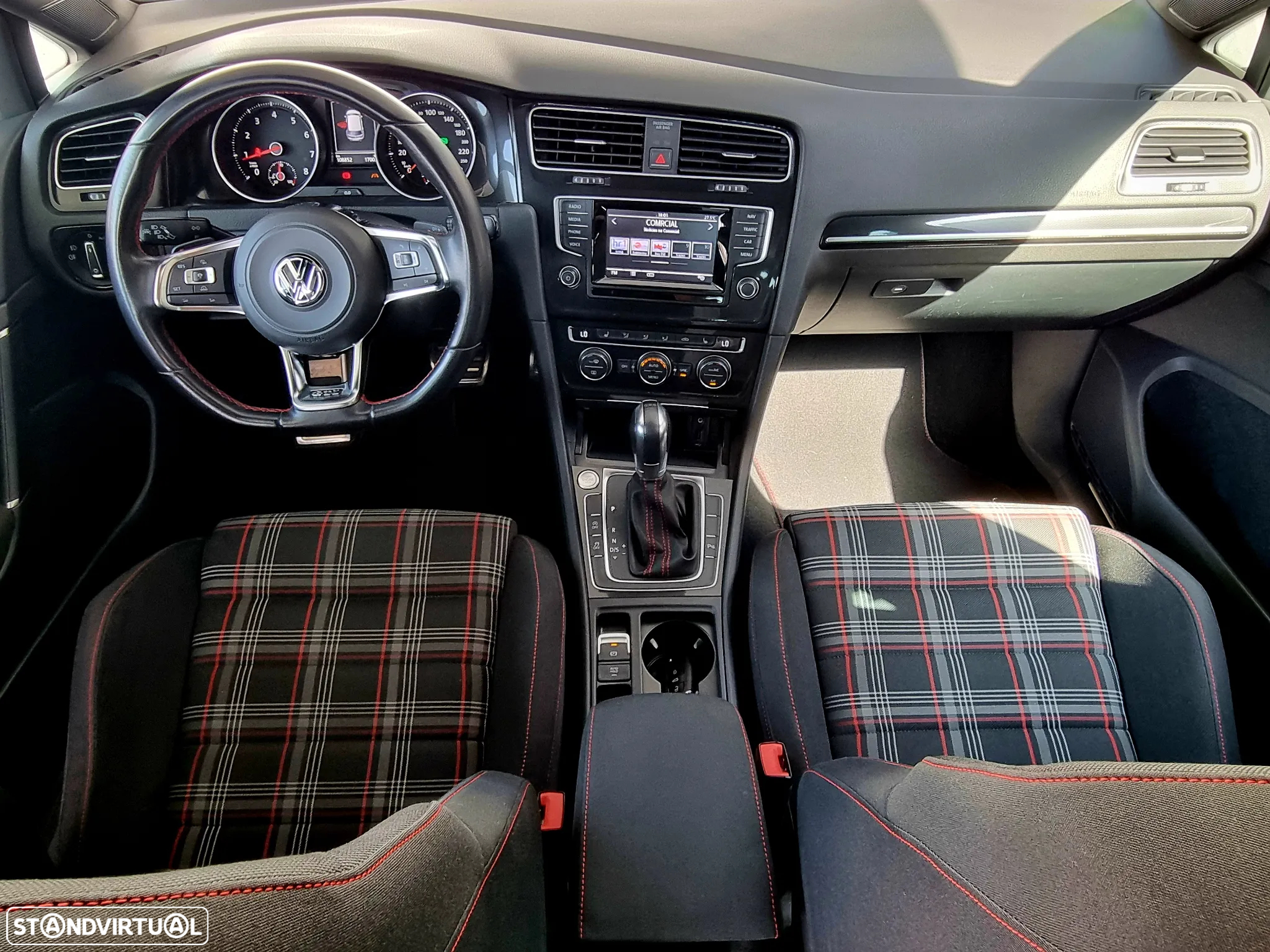 VW Golf 2.0 TSi GTi DSG - 19