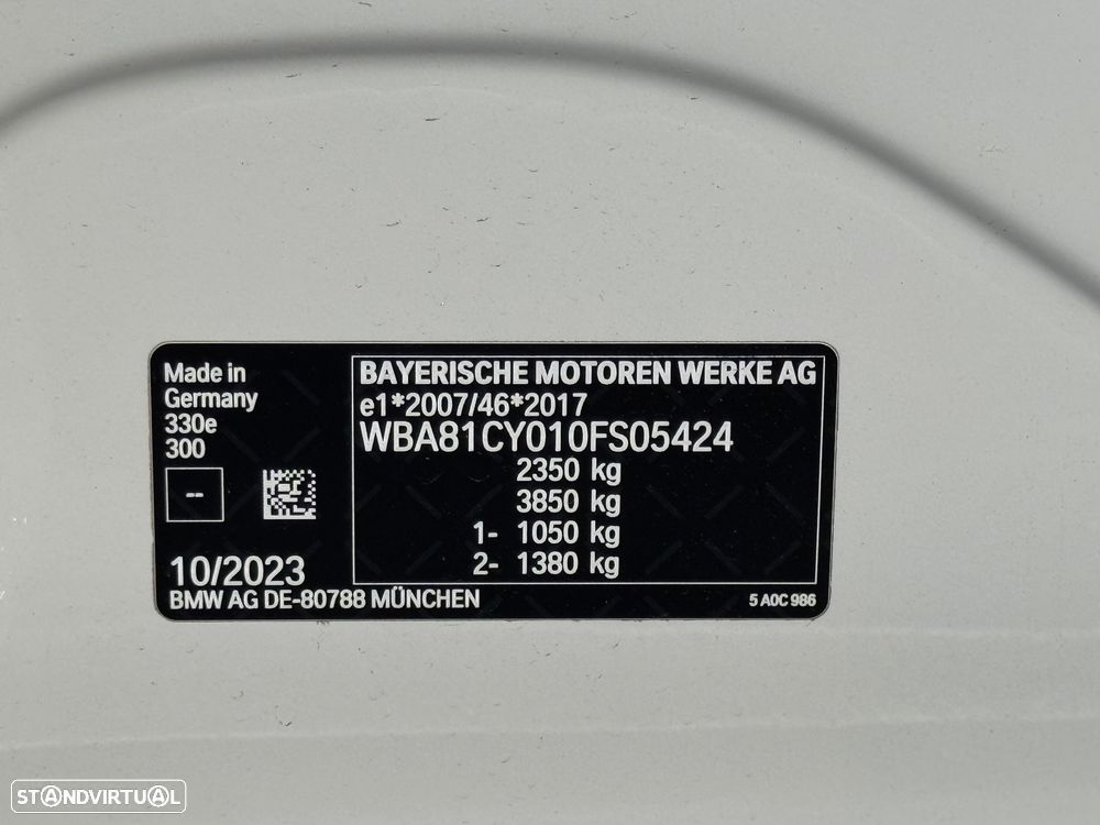 BMW 330 e Aut. M Sport - 39