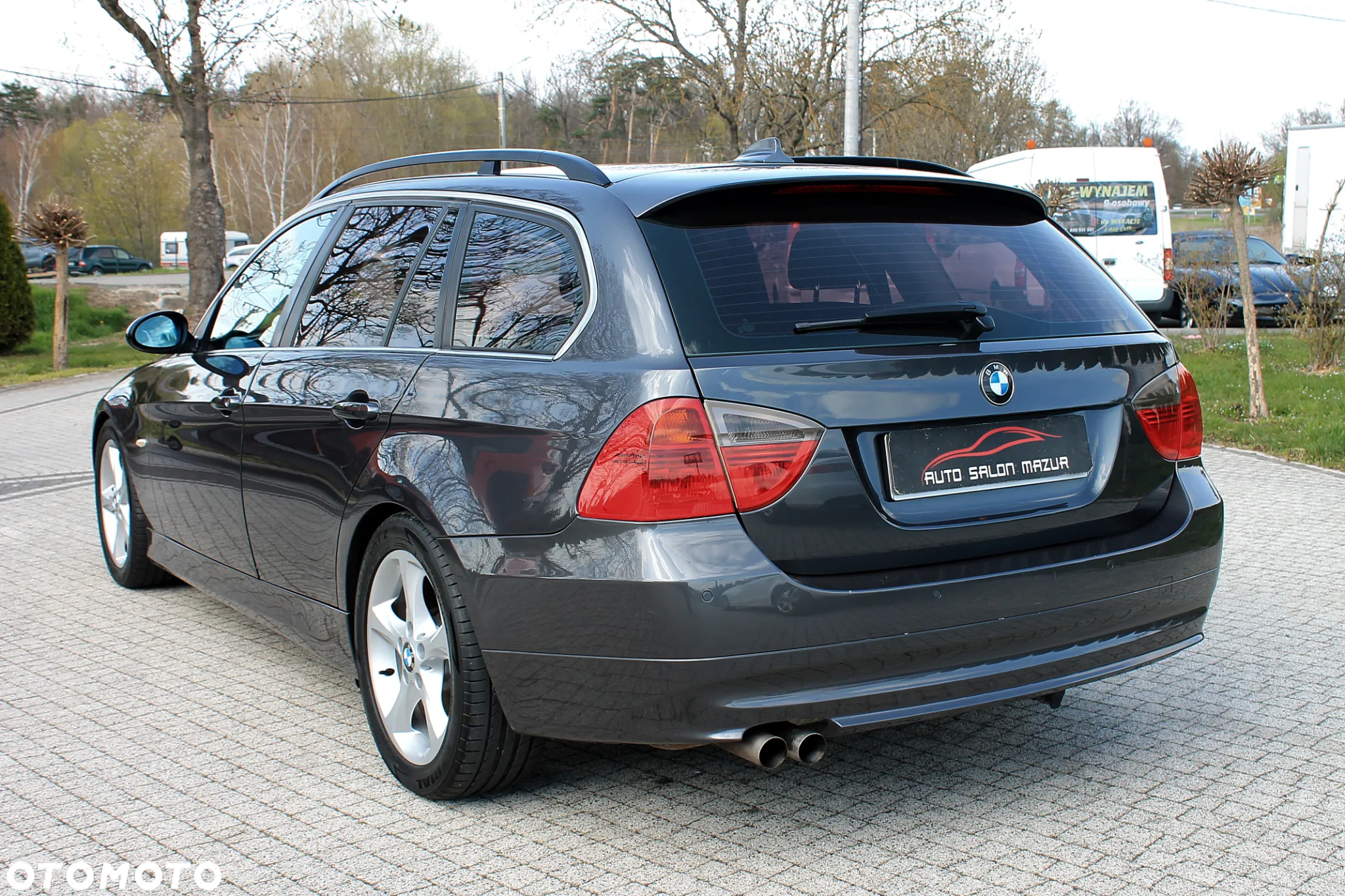 BMW Seria 3 325i Touring - 2