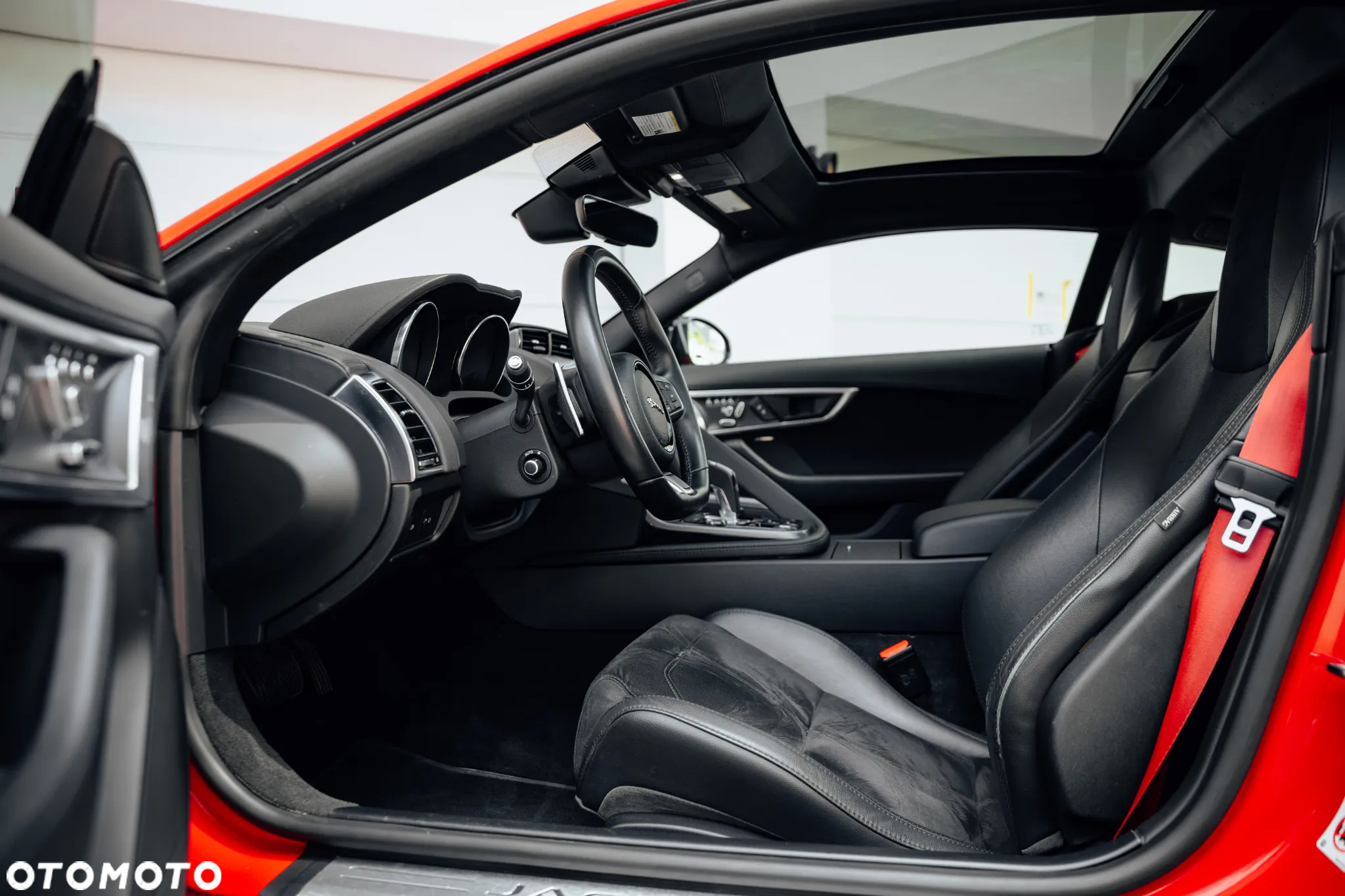 Jaguar F-Type Coupe 2.0 Chequered Flag - 16