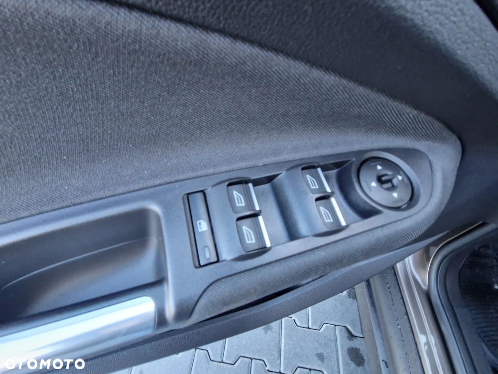 Ford C-MAX - 14