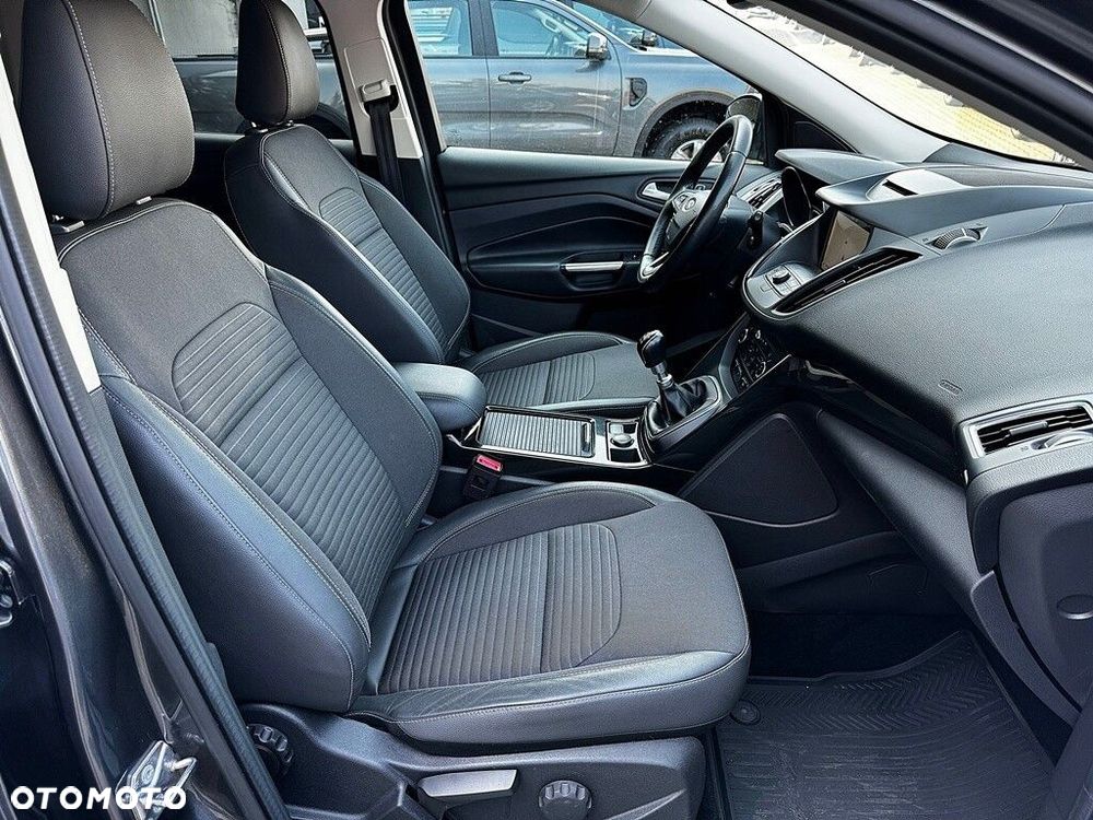 Ford Kuga - 11