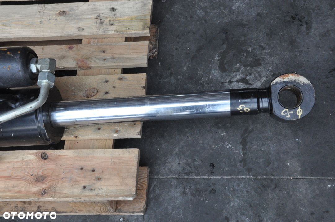 SIŁOWNIK HYDRAULICZNY MANITOU DŁ. 101,5 CM - 5
