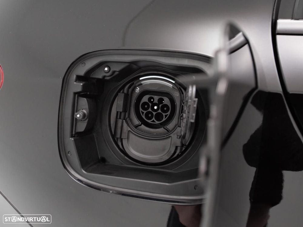 Mercedes-Benz A 250 e 8G-DCT Edition AMG Line - 13