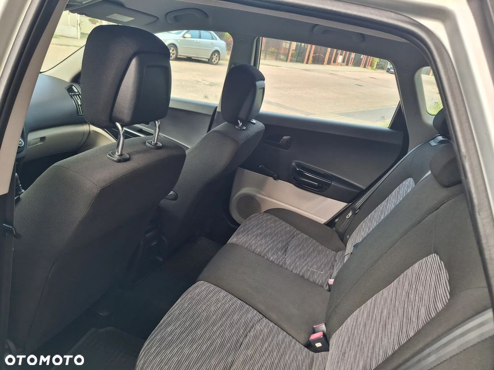 Kia Ceed 1.6 Crdi Comfort - 23