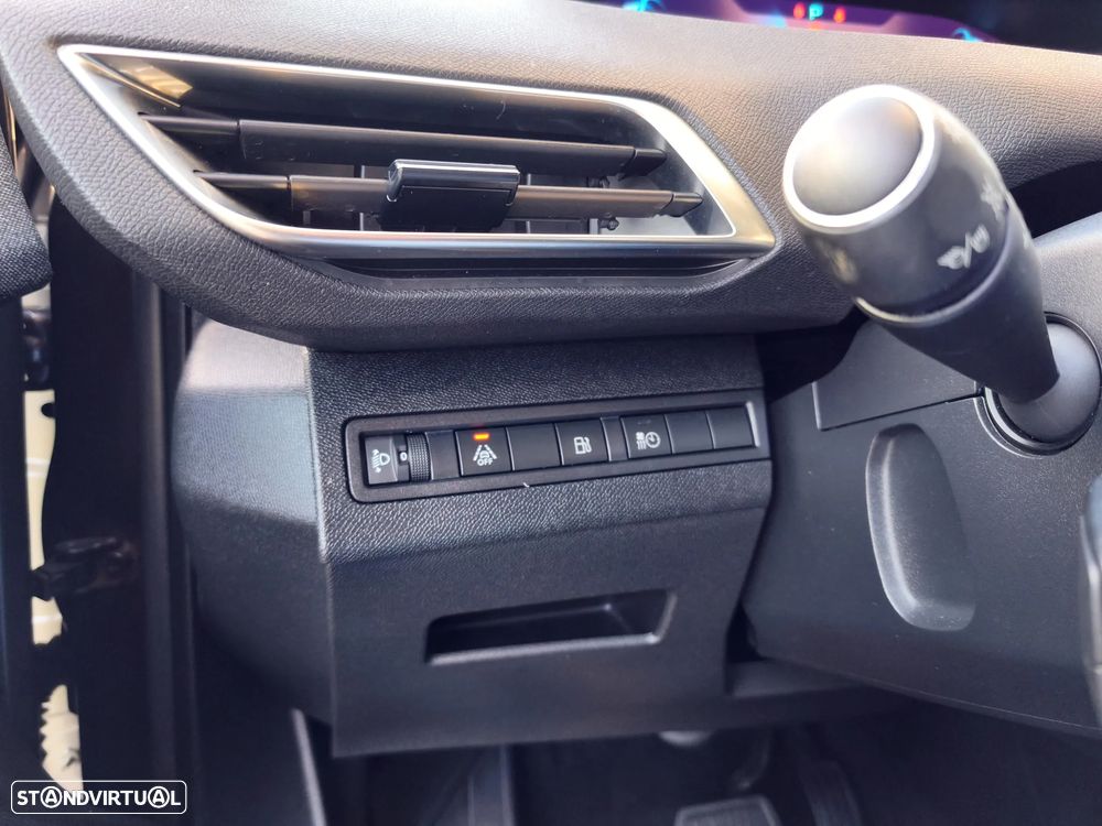 Peugeot 3008 1.6 Hybrid Allure Pack e-EAT8 - 22