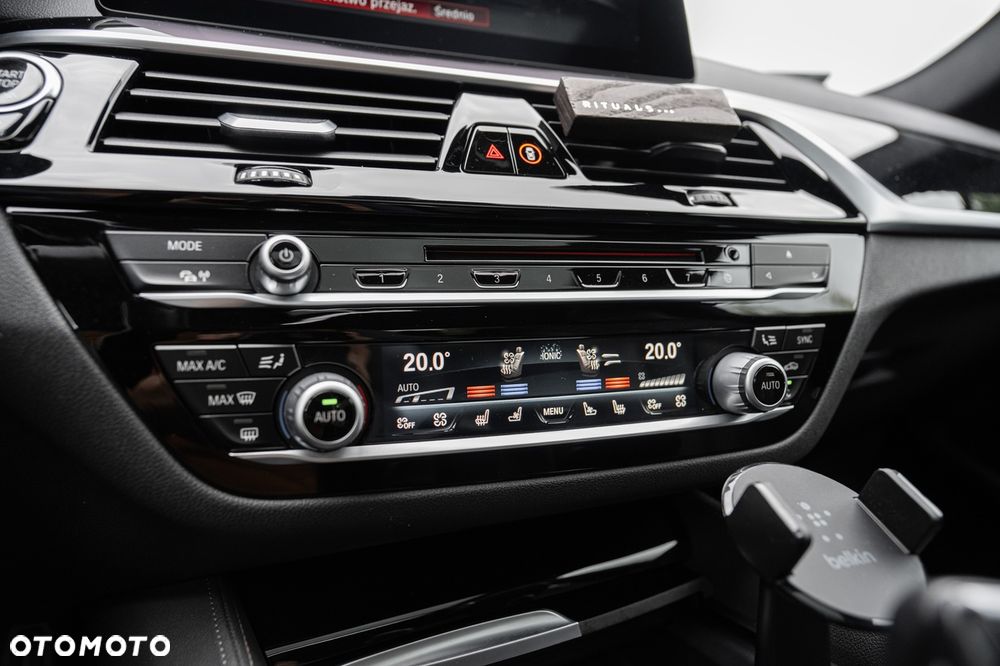 BMW Seria 5 540d xDrive M Sport sport - 28